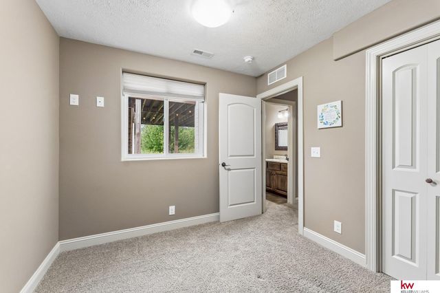 2604 N 179th Street, Omaha, NE 68116