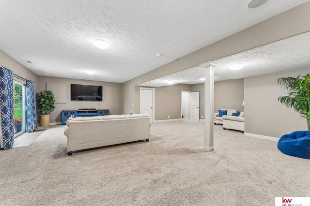 2604 N 179th Street, Omaha, NE 68116