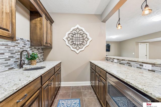2604 N 179th Street, Omaha, NE 68116