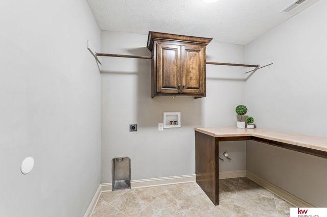 2604 N 179th Street, Omaha, NE 68116