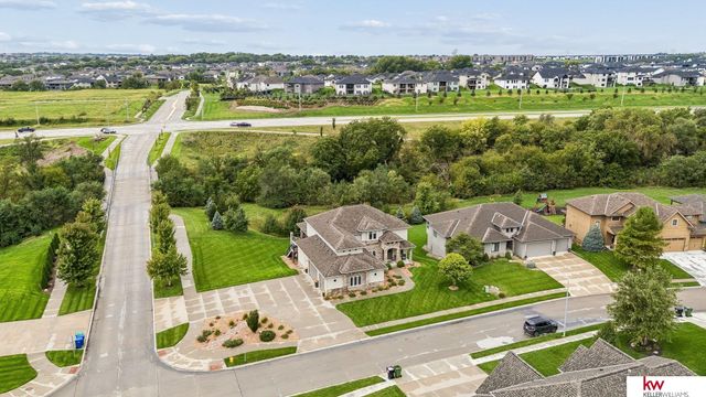 2604 N 179th Street, Omaha, NE 68116