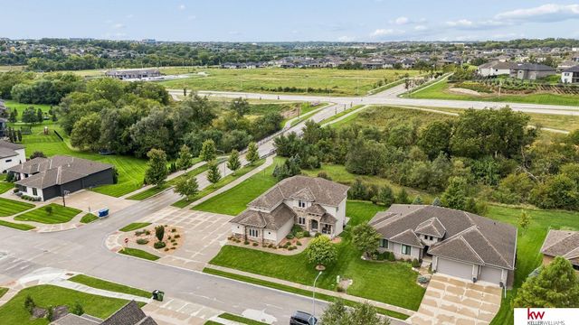2604 N 179th Street, Omaha, NE 68116