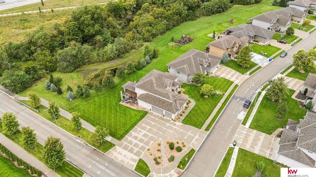 2604 N 179th Street, Omaha, NE 68116