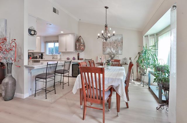 8050 Garryanna Dr, Citrus Heights, CA 95610