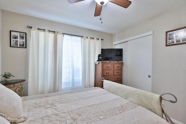 8050 Garryanna Dr, Citrus Heights, CA 95610