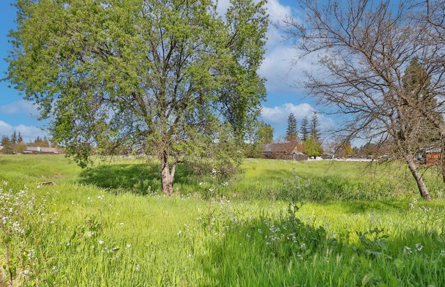 8050 Garryanna Dr, Citrus Heights, CA 95610