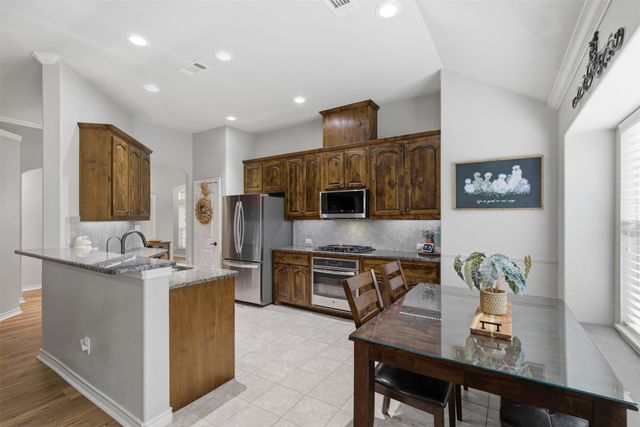 712 Mist Flower Drive, Little Elm, TX 75068