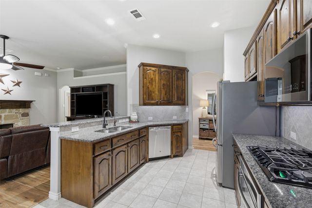 712 Mist Flower Drive, Little Elm, TX 75068