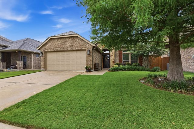 712 Mist Flower Drive, Little Elm, TX 75068