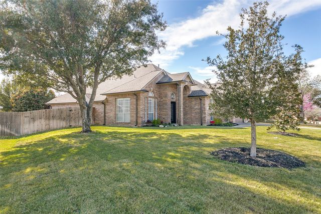 2724 Windstone Way, Corinth, TX 76210