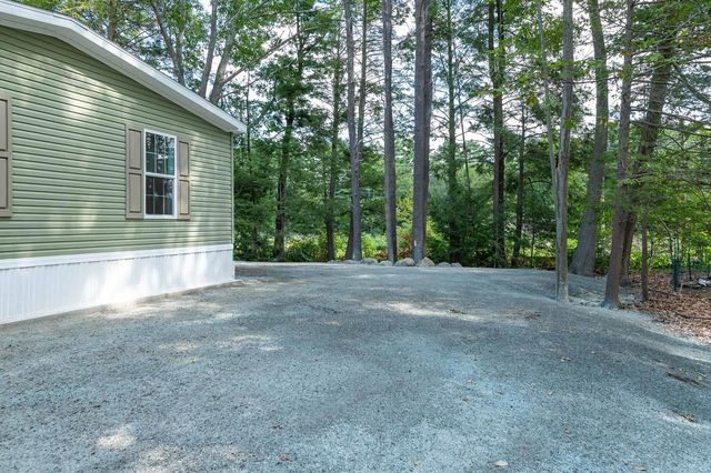 3 Alison Circle, Hampton, NH 03842
