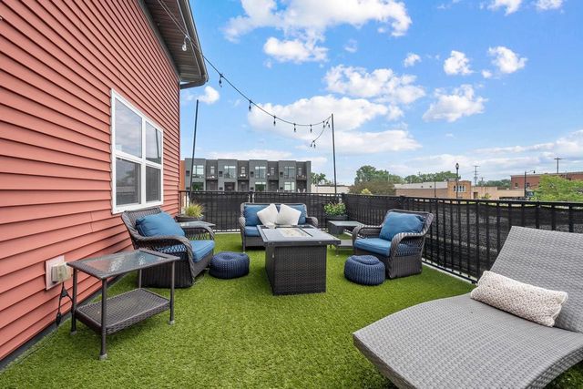 318 N VAN BUREN STREET, Green Bay, WI 54301
