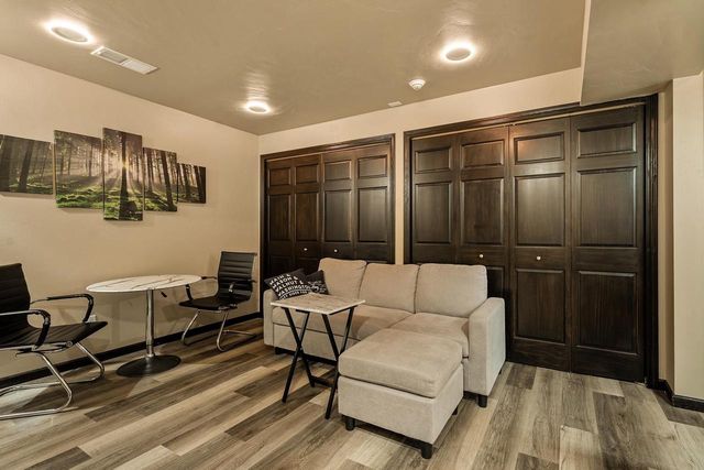 318 N VAN BUREN STREET, Green Bay, WI 54301