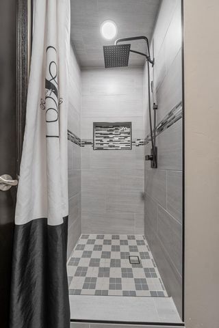 318 N VAN BUREN STREET, Green Bay, WI 54301