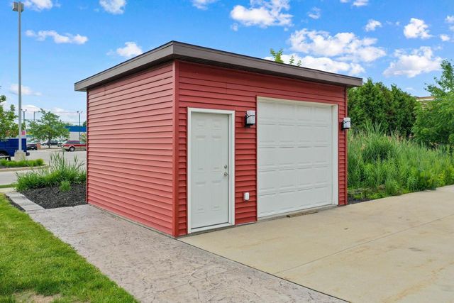 318 N VAN BUREN STREET, Green Bay, WI 54301
