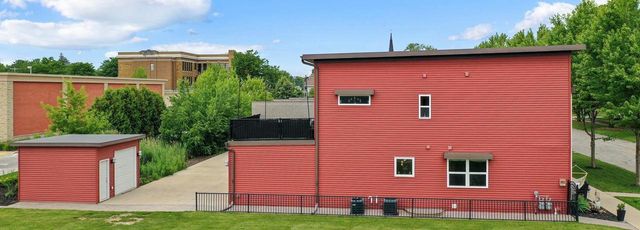 318 N VAN BUREN STREET, Green Bay, WI 54301