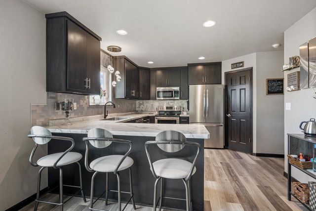 318 N VAN BUREN STREET, Green Bay, WI 54301