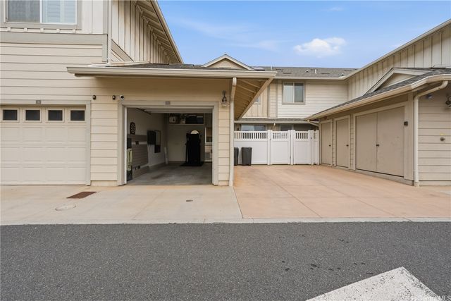 1020 Kakala Street 1302, Kapolei, HI 96707