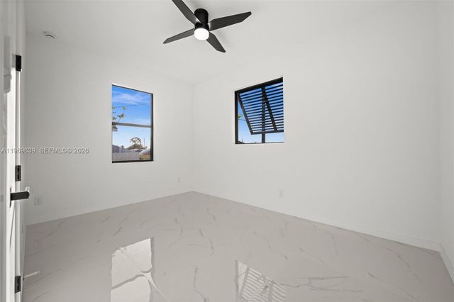 1621 NW 23rd Terrace, Cape Coral, FL 33993