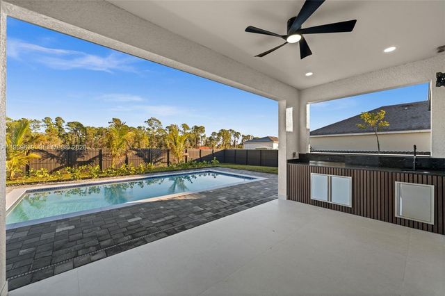 1621 NW 23rd Terrace, Cape Coral, FL 33993