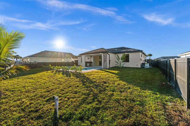 1621 NW 23rd Terrace, Cape Coral, FL 33993