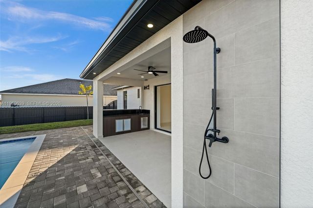 1621 NW 23rd Terrace, Cape Coral, FL 33993