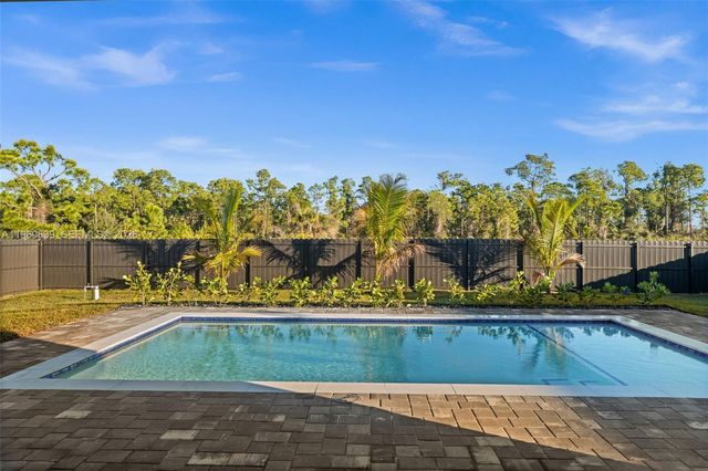 1621 NW 23rd Terrace, Cape Coral, FL 33993