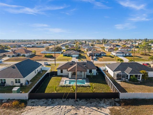 1621 NW 23rd Terrace, Cape Coral, FL 33993