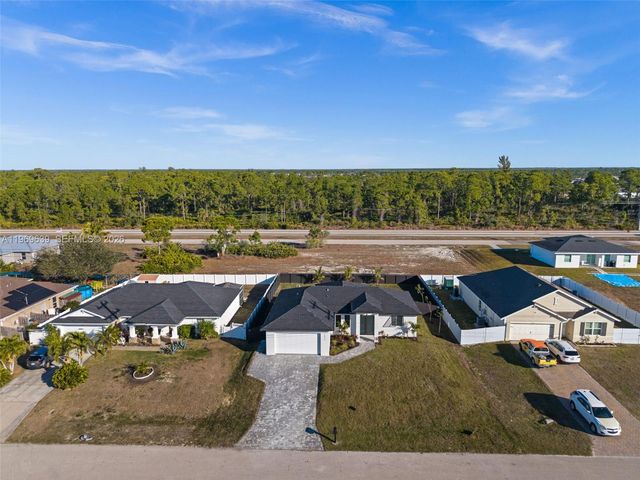1621 NW 23rd Terrace, Cape Coral, FL 33993