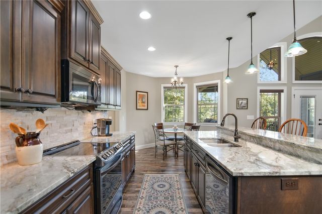 803 Sandyhook Court, Salem, SC 29676