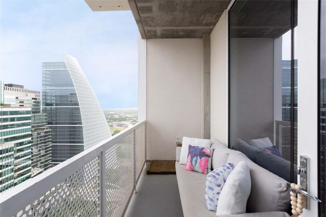 301 West Ave 3003, Austin, TX 78701