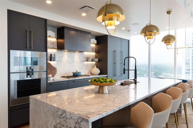 301 West Ave 3003, Austin, TX 78701