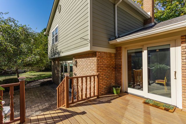 9 Lakeview Court, Carmel, IN 46033