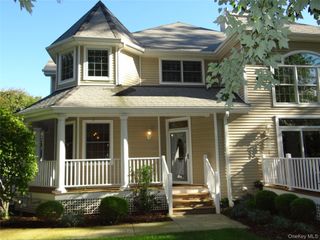 33 Blair Road, East Setauket, NY 11733