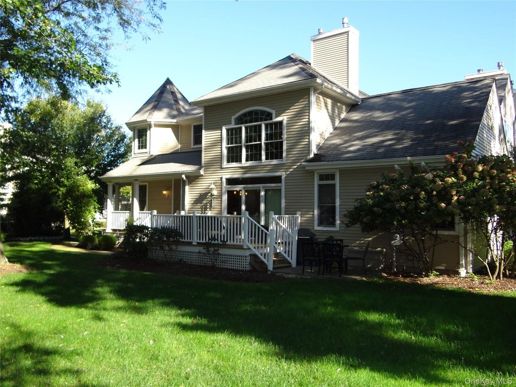 33 Blair Road, East Setauket, NY 11733 — photo 3