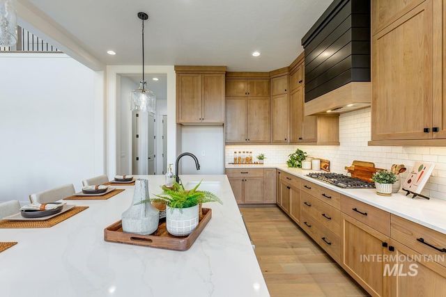 21726 Appaloosa Ave, Star, ID 83669