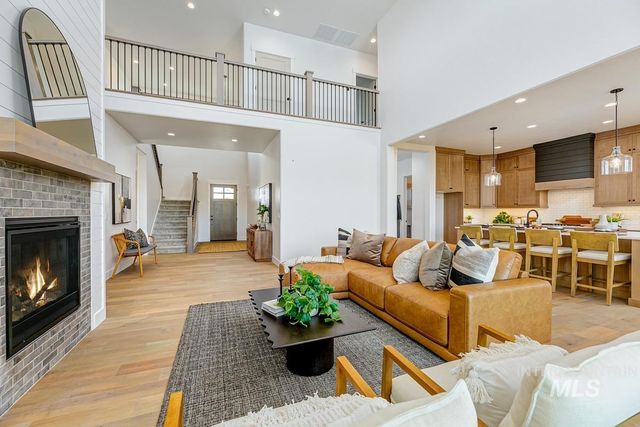 21726 Appaloosa Ave, Star, ID 83669