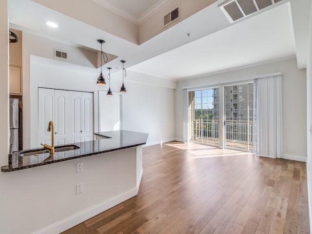 3225 Turtle Creek Boulevard 545, Dallas, TX 75219