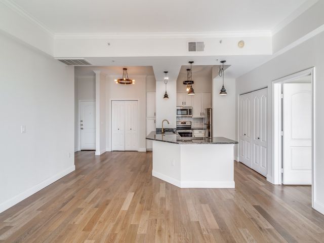 3225 Turtle Creek Boulevard 545, Dallas, TX 75219