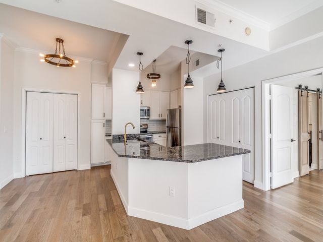 3225 Turtle Creek Boulevard 545, Dallas, TX 75219