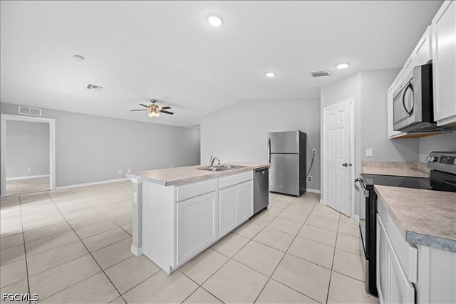 1426 NE 34th ST, Cape Coral, FL 33909