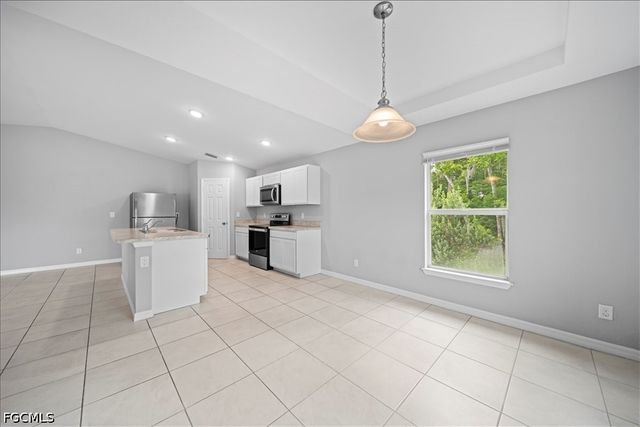 1426 NE 34th ST, Cape Coral, FL 33909