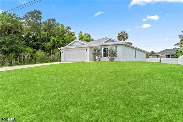 1426 NE 34th ST, Cape Coral, FL 33909