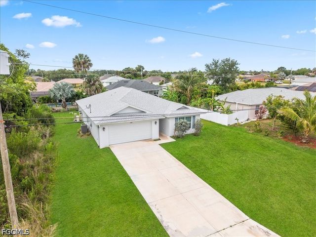 1426 NE 34th ST, Cape Coral, FL 33909