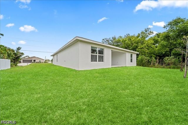 1426 NE 34th ST, Cape Coral, FL 33909