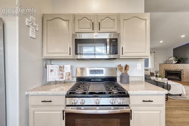 831 E Paseo Dorado Drive, Pueblo West, CO 81007