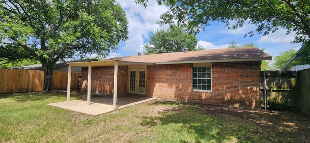 723 Briggs Street, Cedar Hill, TX 75104