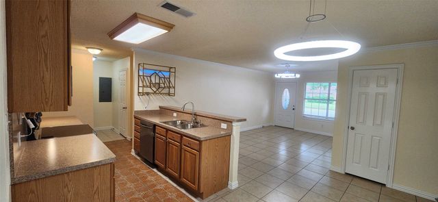 723 Briggs Street, Cedar Hill, TX 75104