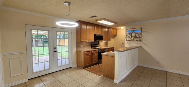 723 Briggs Street, Cedar Hill, TX 75104