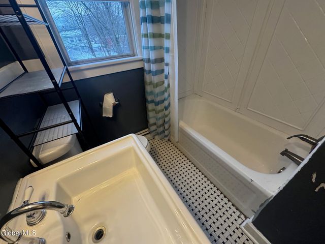 112 Kenosha Street, Albany, NY 12209